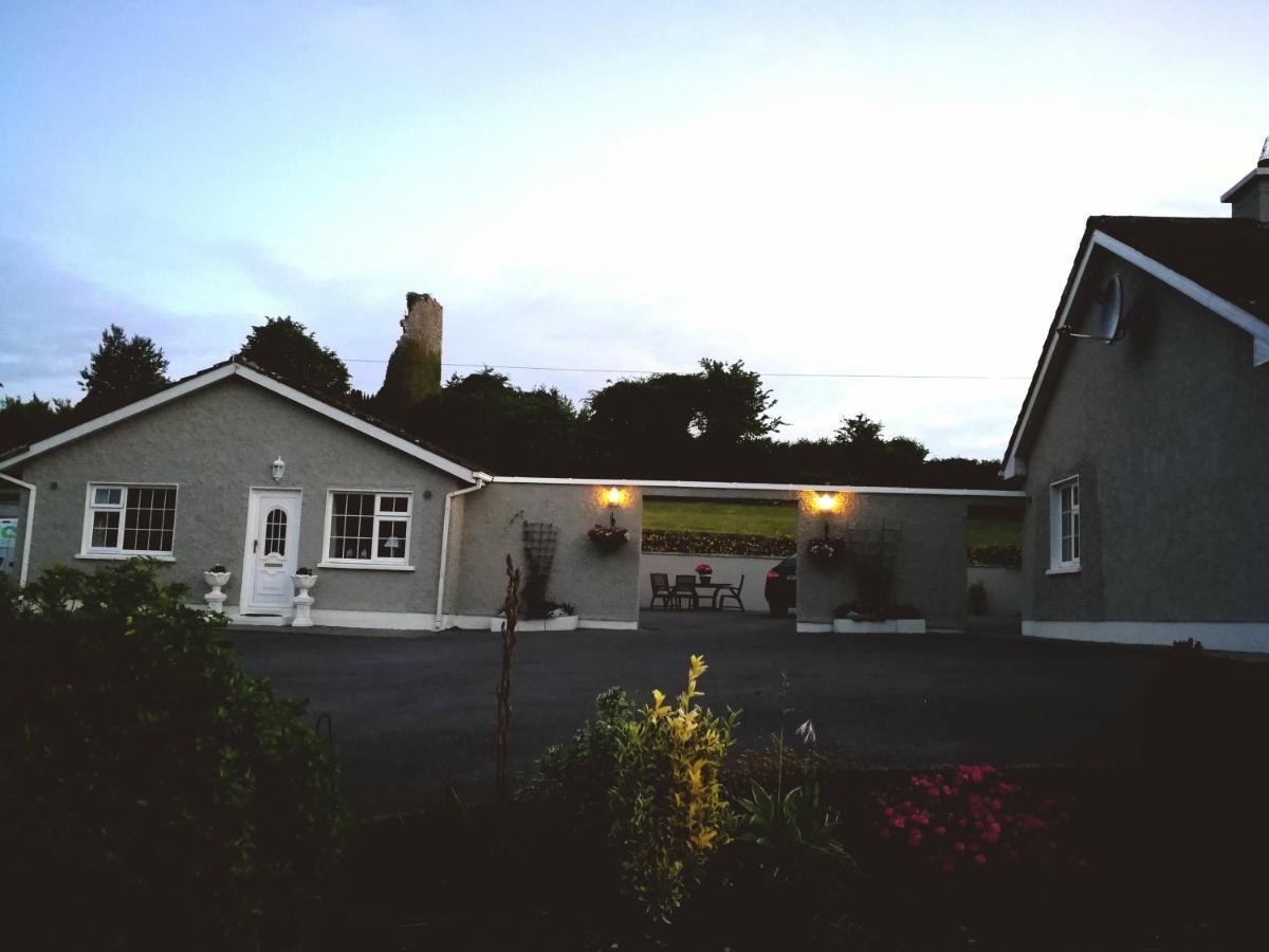 Tower View Lodge Ennis Exterior foto