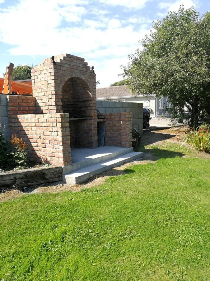 Tower View Lodge Ennis Exterior foto